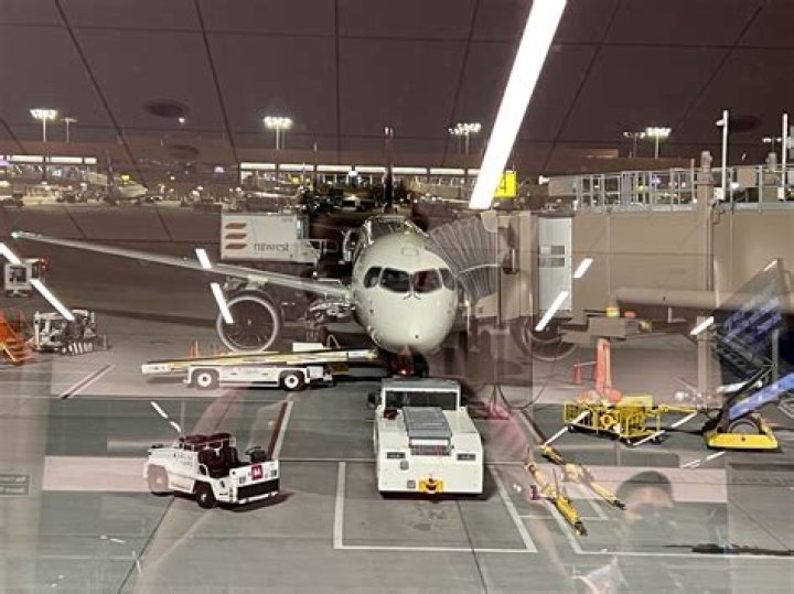 Can you fly from TJ to Guadalajara?