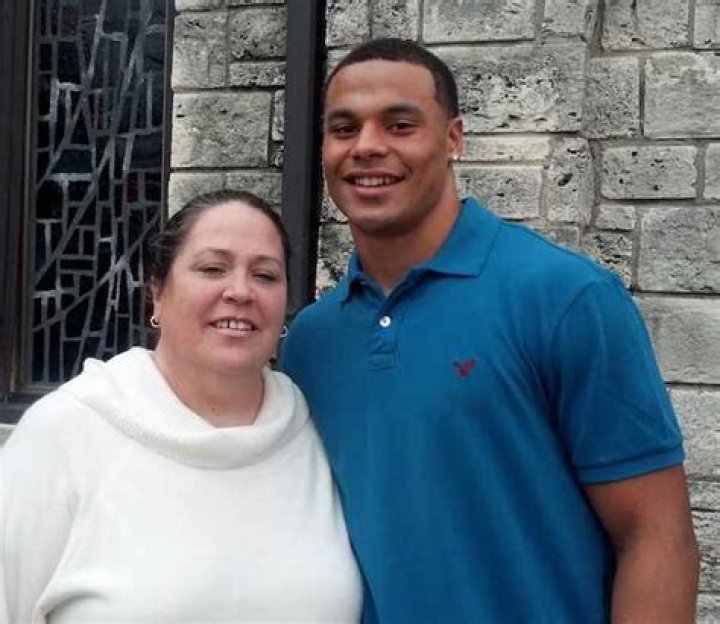 Dak Prescott Bio, Age, Height, Career, Wife, Children, Net Worth