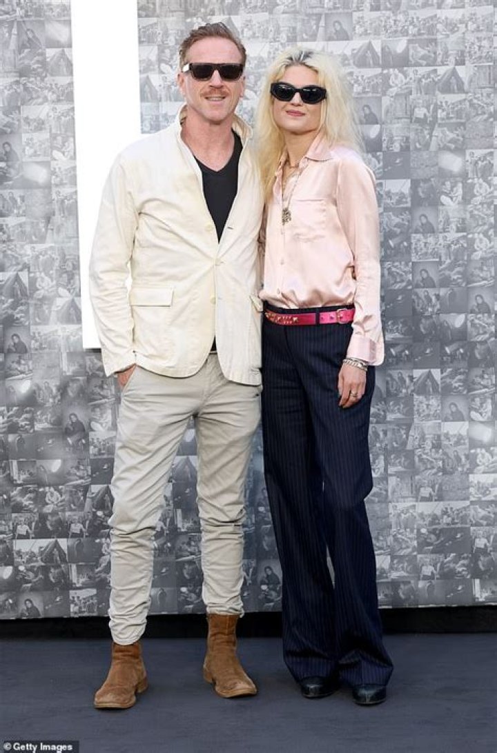 Damian Lewis New Girlfriend Alison Mosshart, Is He In A New Relationship? ·
