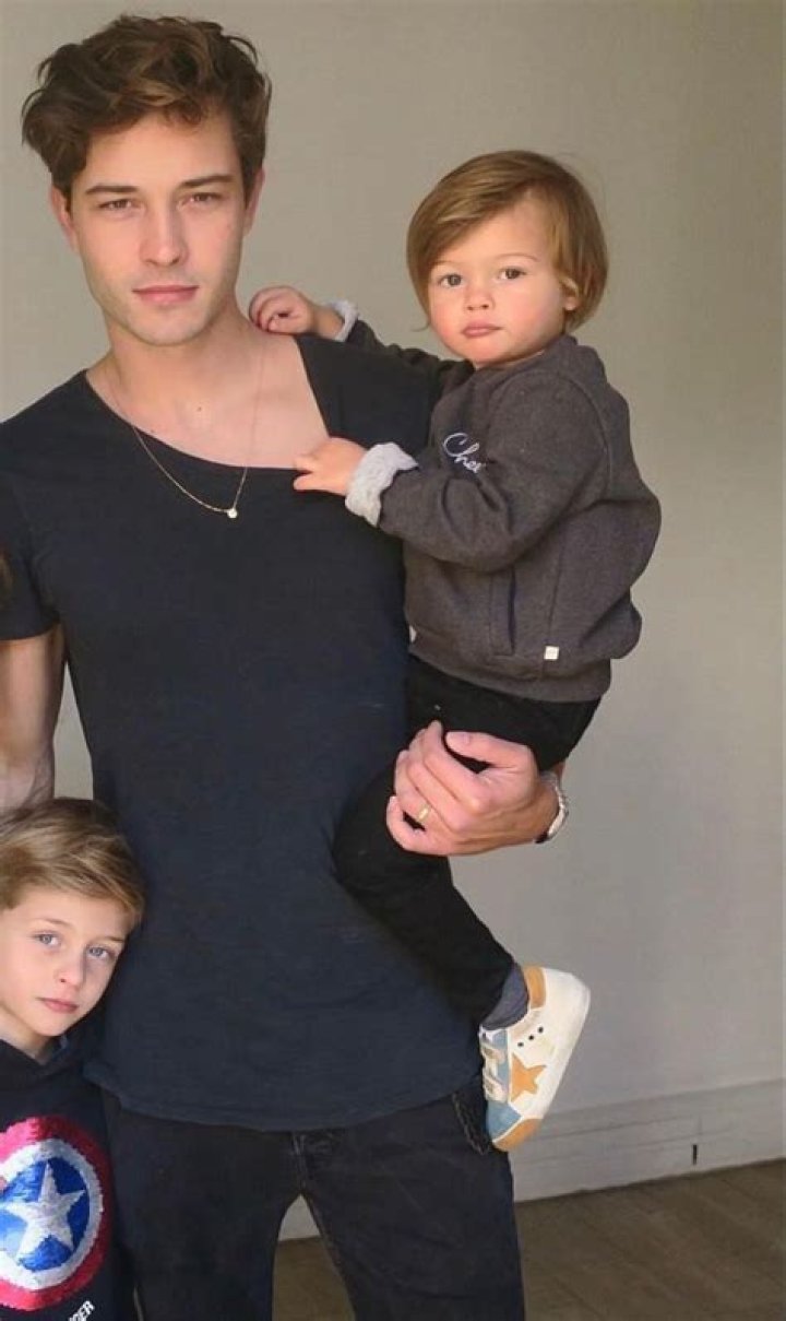 Francisco Lachowski Parents Siblings Wife Kids Net