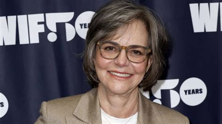 How much is Sally Fields net worth today