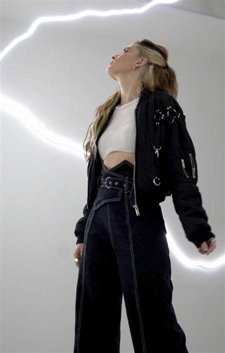 Is Fletcher Cox Related To Brian Cox