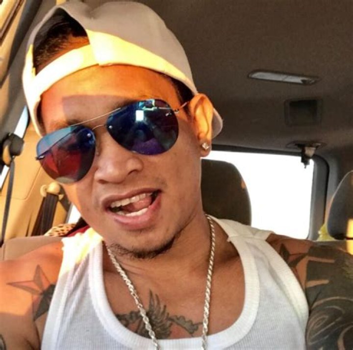 Is He Married? Dating History And Family Details ·