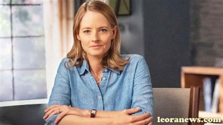Jodie Foster Bio, Age, Career, Net Worth, Family & More