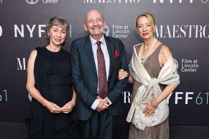 Leonard Bernstein Wife, Age, Wiki, Cause Of Death, Parents, Net Worth ·