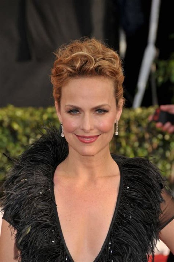 Melora Hardin Biography ·