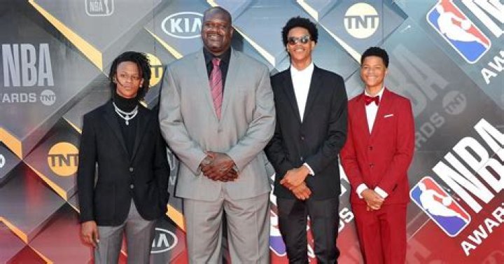 My step father was crying Shaquille ONeal made the man who raised him cry with $500,000 ges