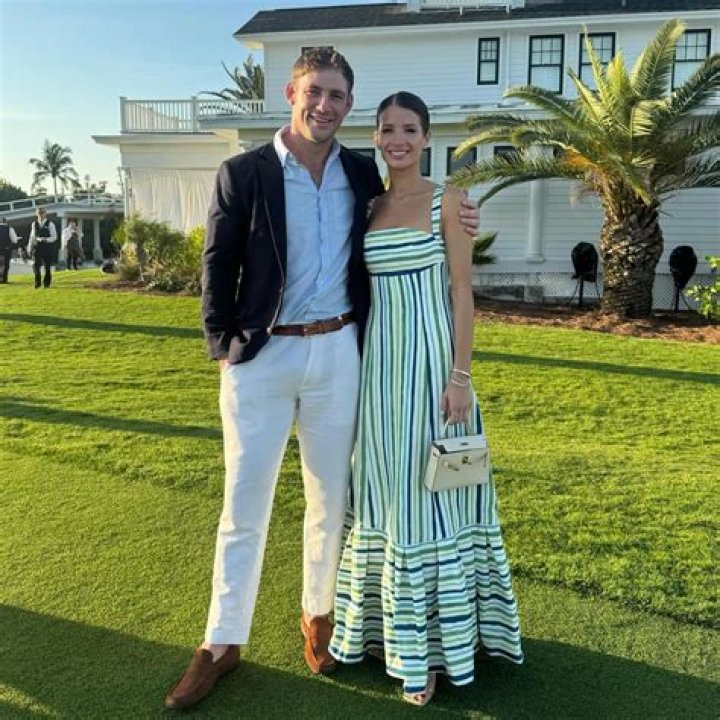 Naomie Olindo is back on Southern Charm with a new look thanks to plastic surgery Fri 24 June 2 ·