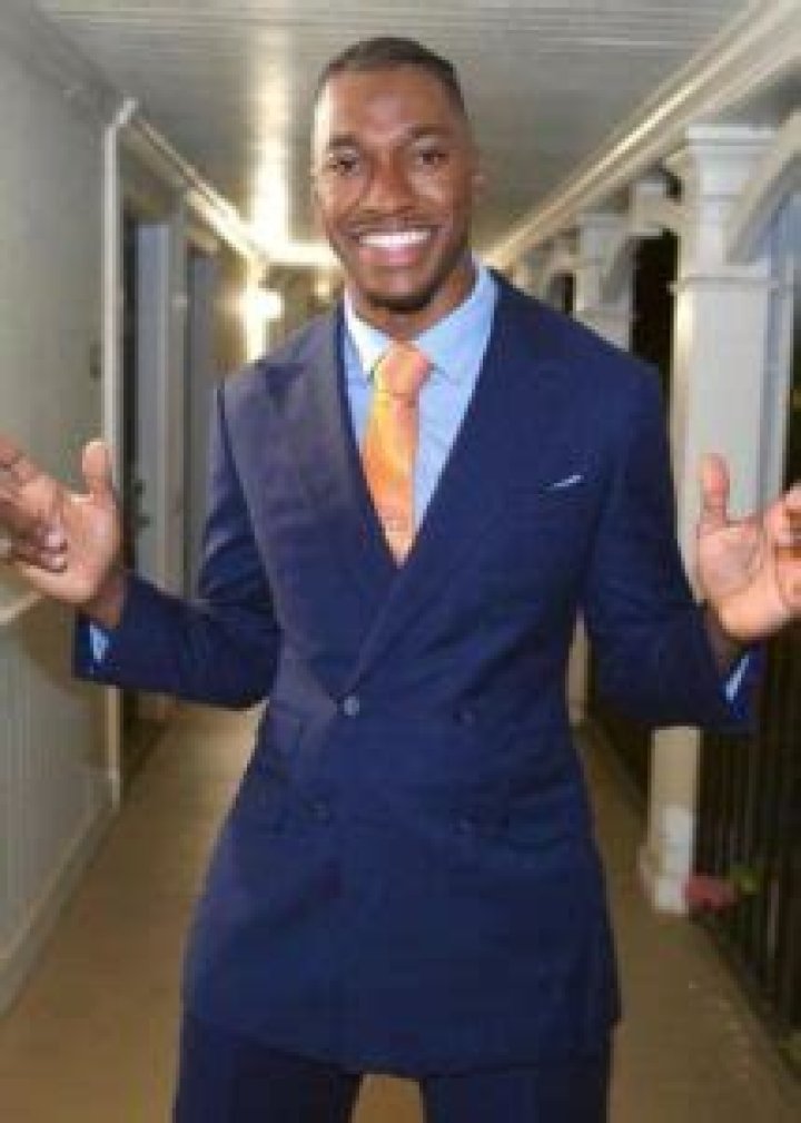 Robert Griffin III Height, Weight, Family, Spouse, Education, Biography