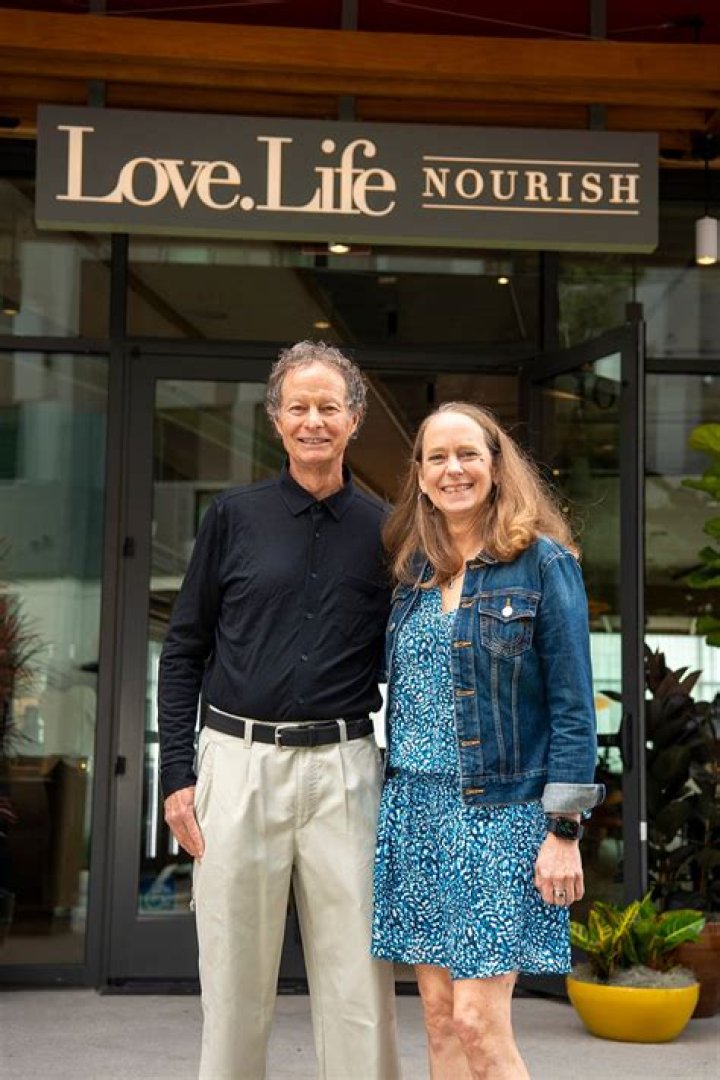 Rod Mackey Wife, Who Is His Life Partner? Children ·