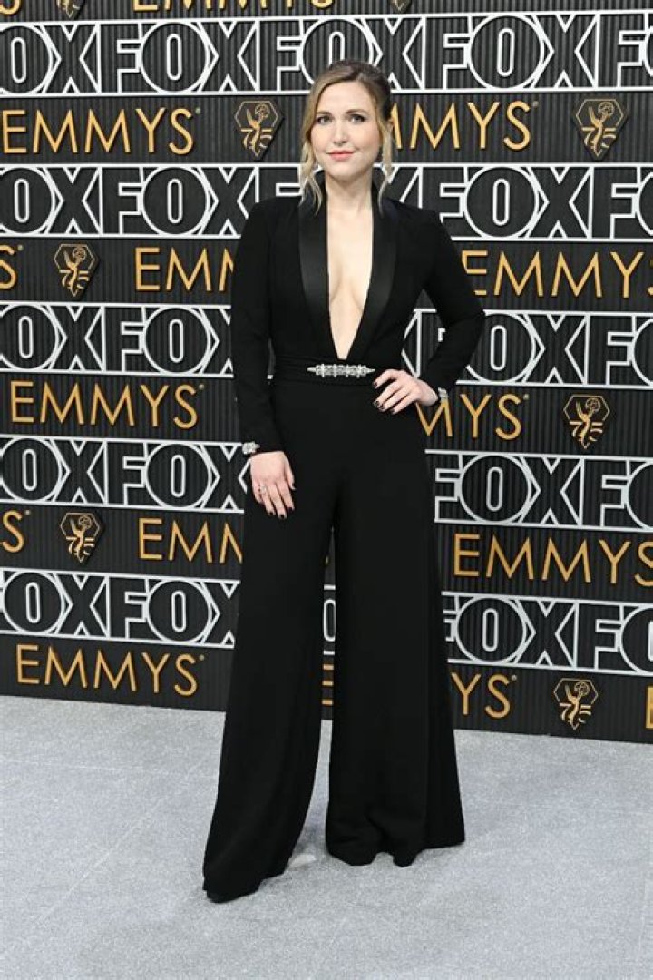 Taylor Tomlinson Net Worth In 2023 Shows Her Success ·