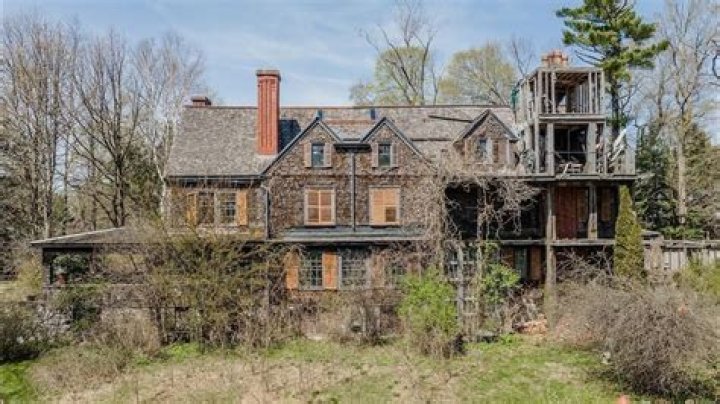 Unveiling The Secrets Of Dr. Kane's Abandoned Mansion: Discoveries Await