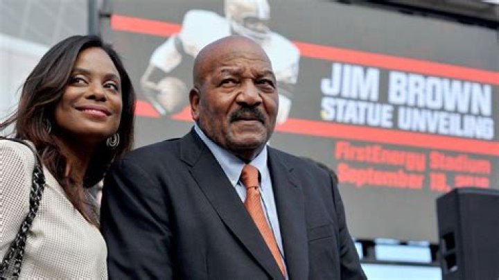Who is Jim Brown's Wife? Meet Monique Brown
